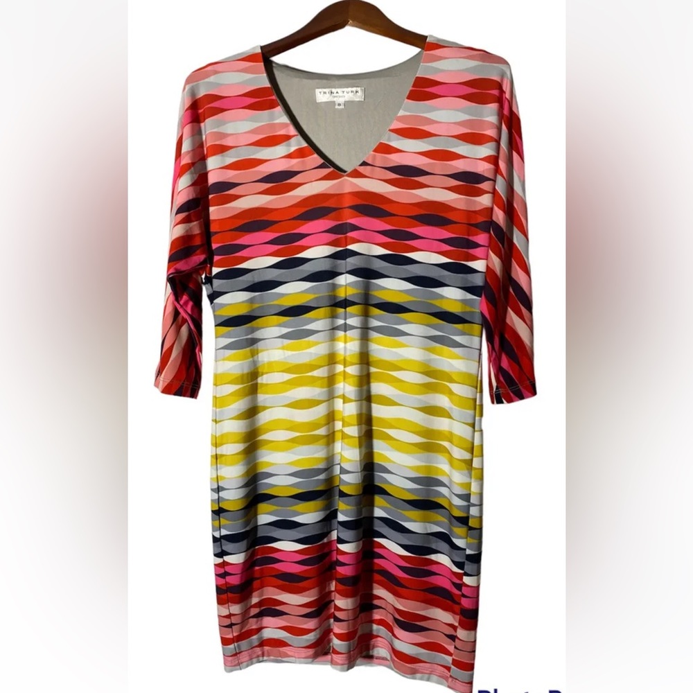Trina Turk red gray yellow Dress V NECK size 6 Dolman 3/4 Sleeves S, M women’s